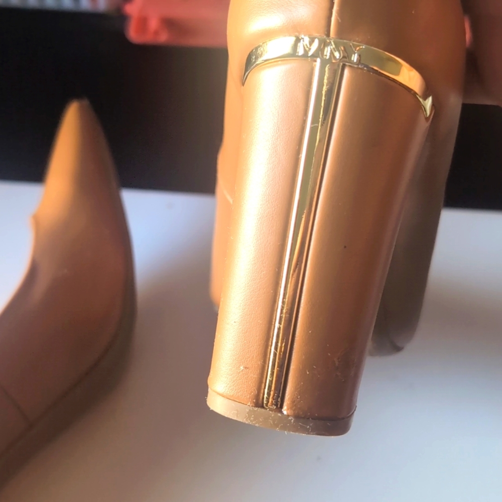 Michael Kors Elegant Tan/Nude Women's Pumps Size 8.5 - Picture 10 of 16